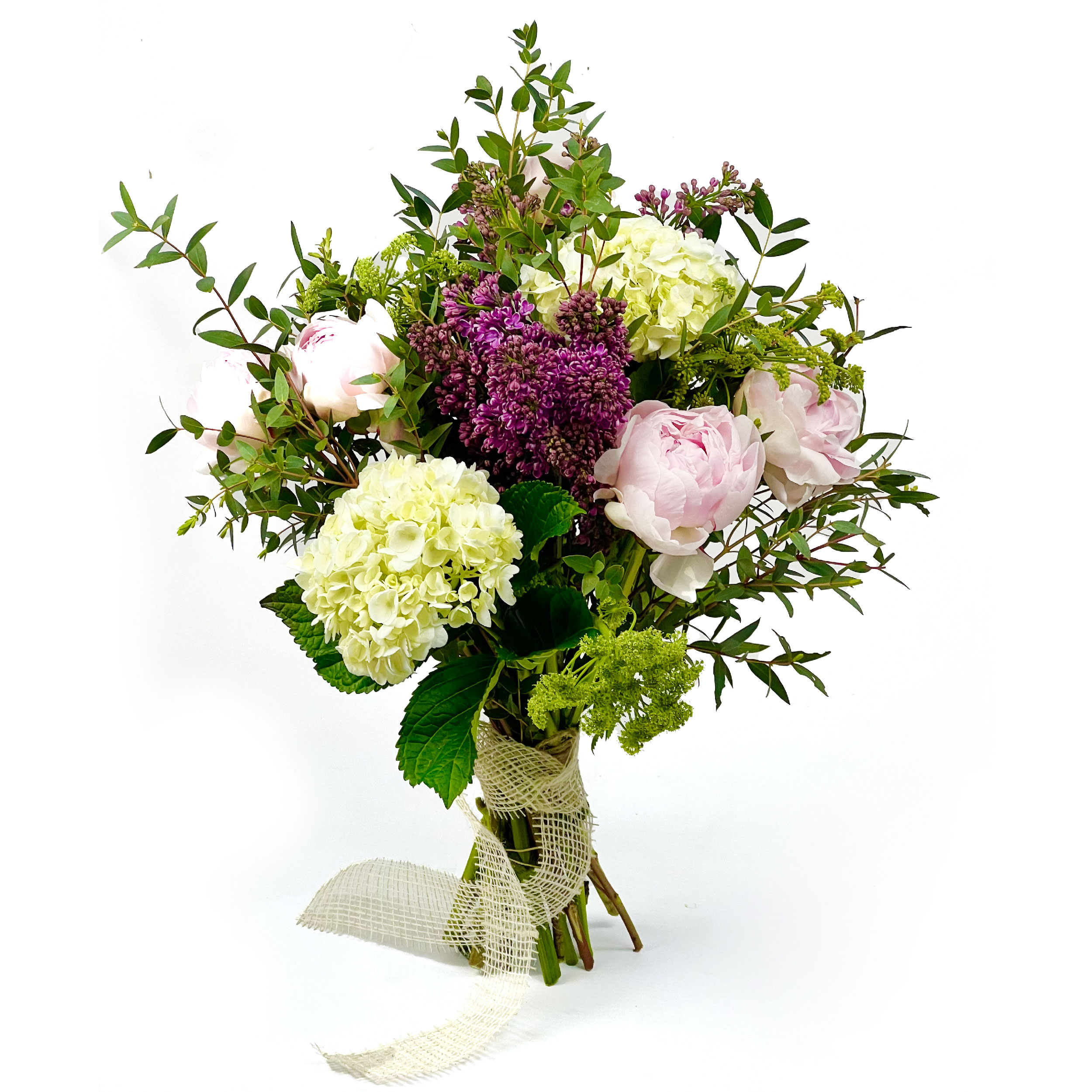 Ramo de peonias y hortensias